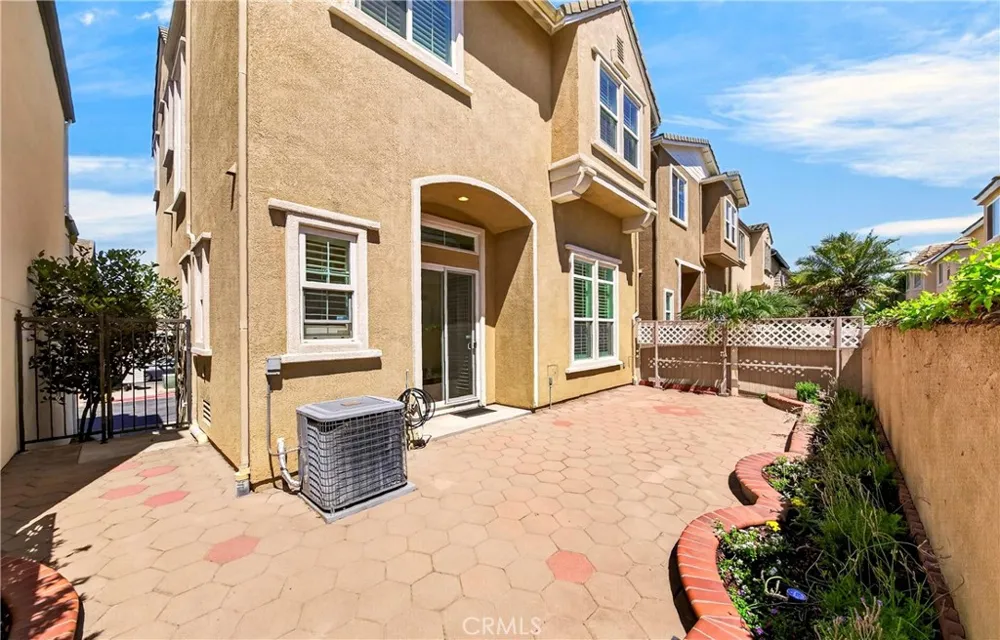 2889 Plaza Del Amo #117 Torrance, CA 90503