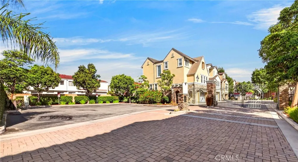 2889 Plaza Del Amo #117 Torrance, CA 90503
