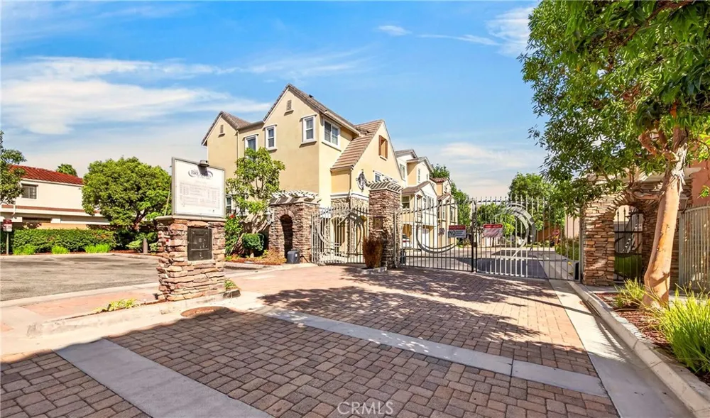 2889 Plaza Del Amo #117 Torrance, CA 90503