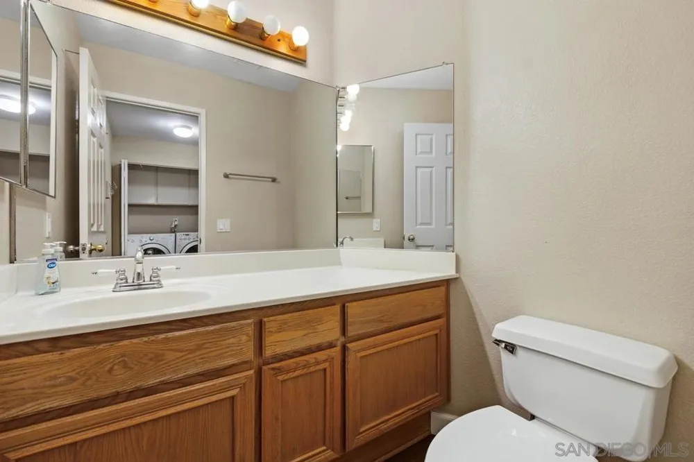 609 Paseo Rio Vista, CA 92081
