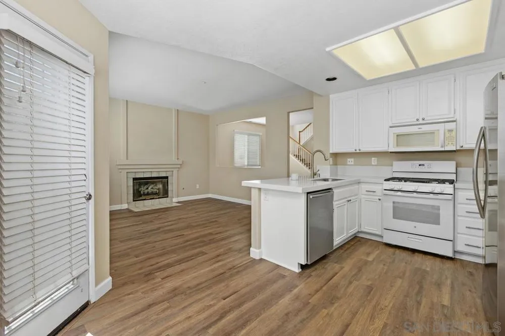 609 Paseo Rio Vista, CA 92081