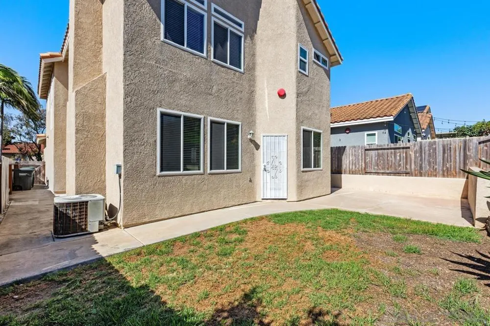609 Paseo Rio Vista, CA 92081