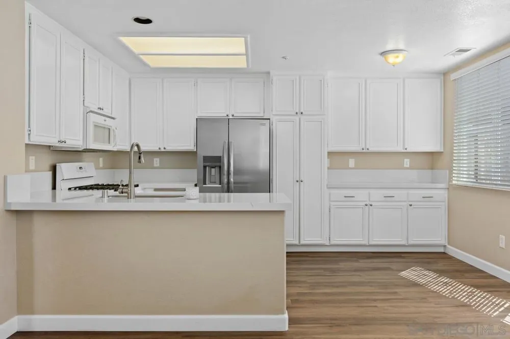 609 Paseo Rio Vista, CA 92081