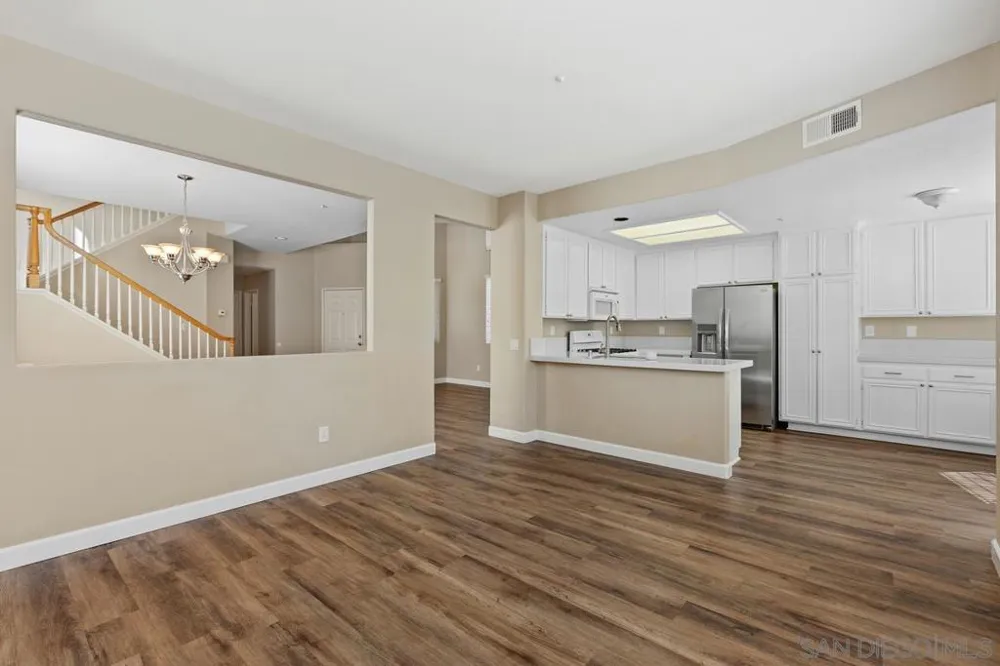 609 Paseo Rio Vista, CA 92081