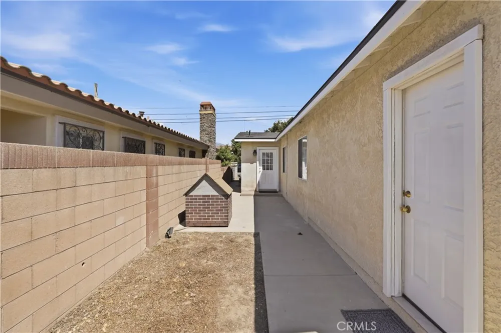 13524 Frazier Baldwin Park, CA 91706