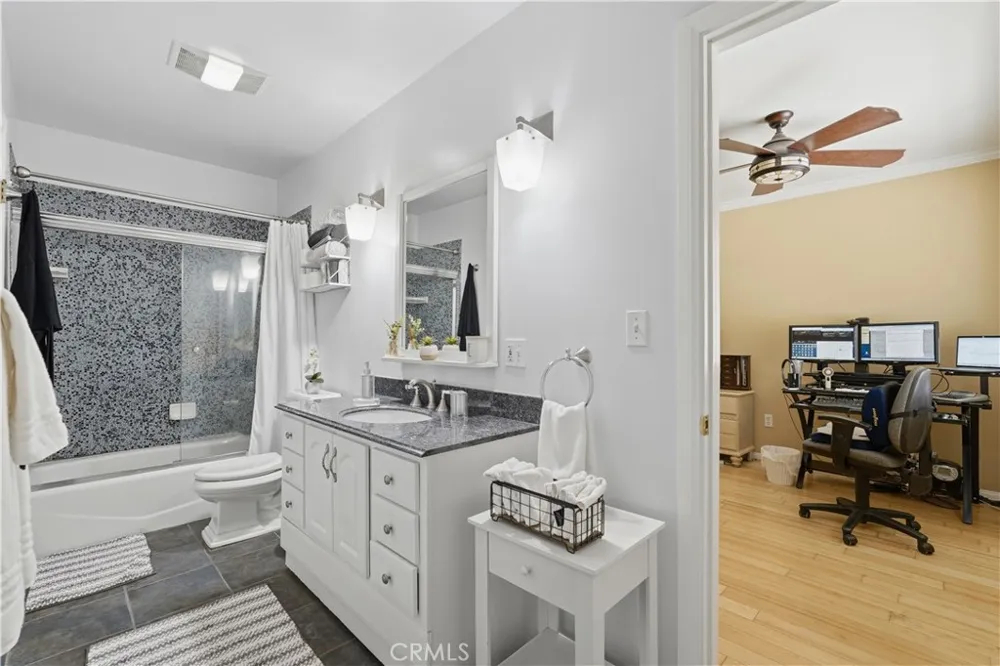 13524 Frazier Baldwin Park, CA 91706