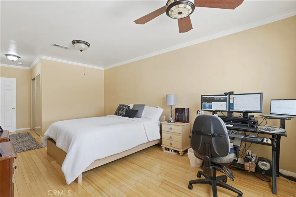 13524 Frazier Baldwin Park, CA 91706