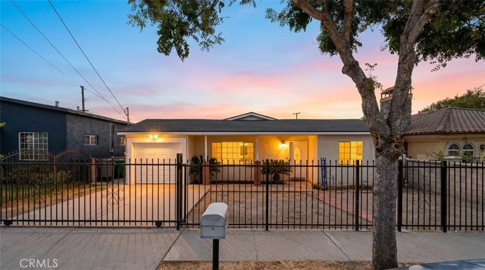 13524 Frazier Baldwin Park, CA 91706