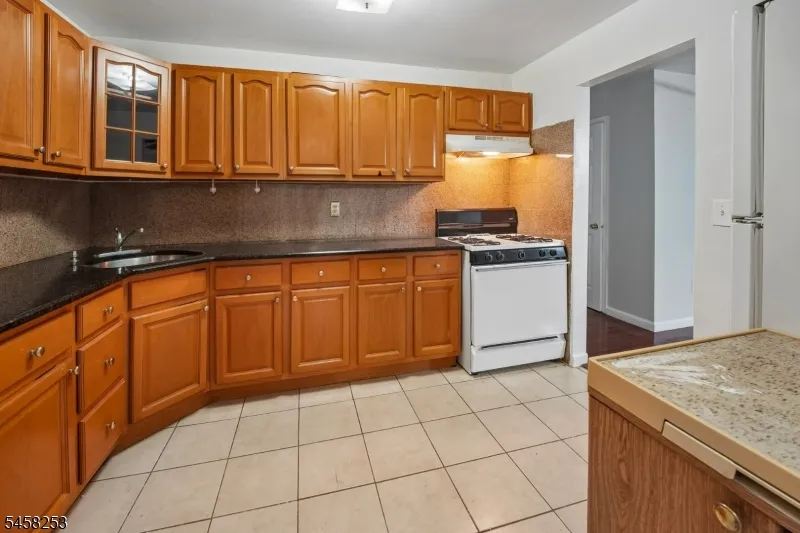 345 College Dr Edison, NJ 08817