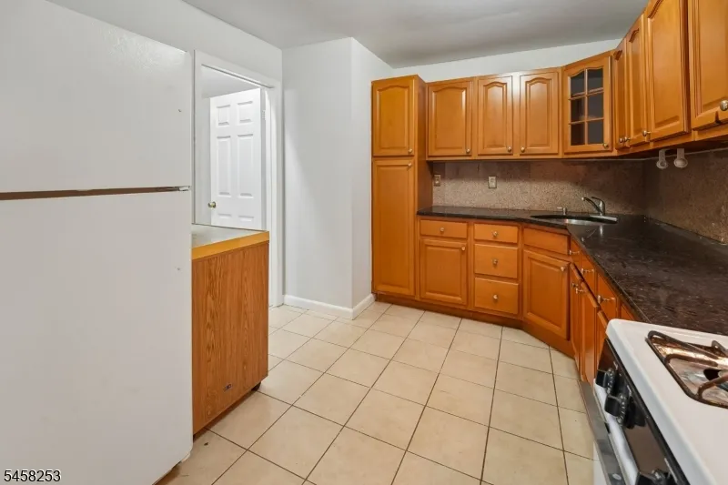 345 College Dr Edison, NJ 08817