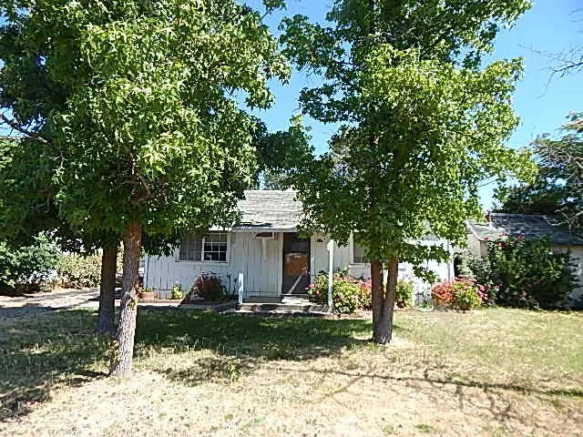 2018 Donnovan Avenue Corning, CA 96021
