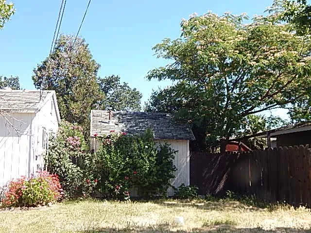 2018 Donnovan Avenue Corning, CA 96021