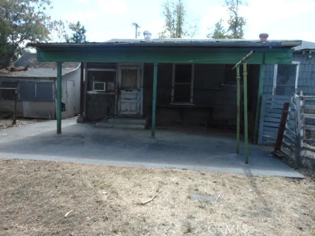 2018 Donnovan Avenue Corning, CA 96021
