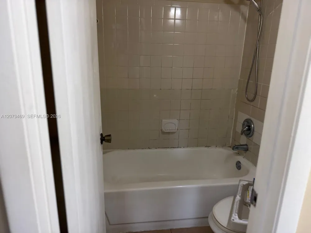 4481 W Mcnab Rd #37 Pompano Beach, FL 33069
