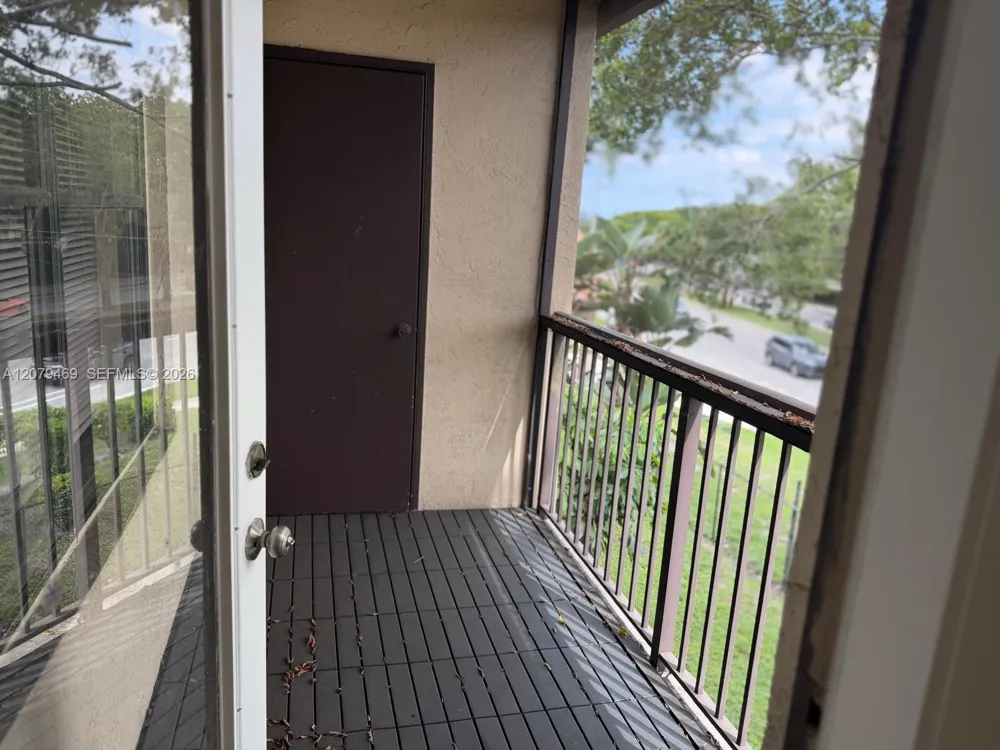 4481 W Mcnab Rd #37 Pompano Beach, FL 33069