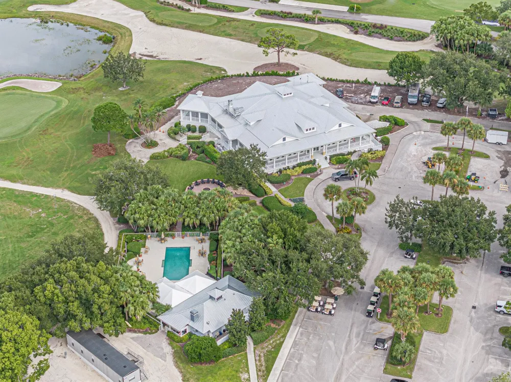 934 CAROLINA CIRCLE SW Vero Beach, FL 32962