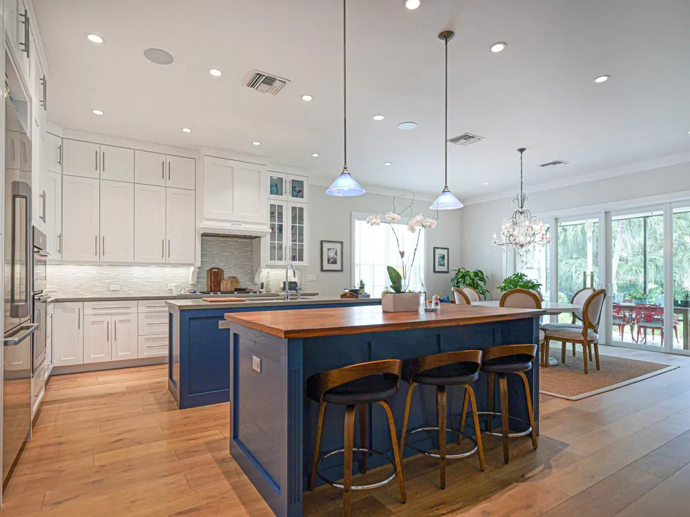 934 CAROLINA CIRCLE SW Vero Beach, FL 32962