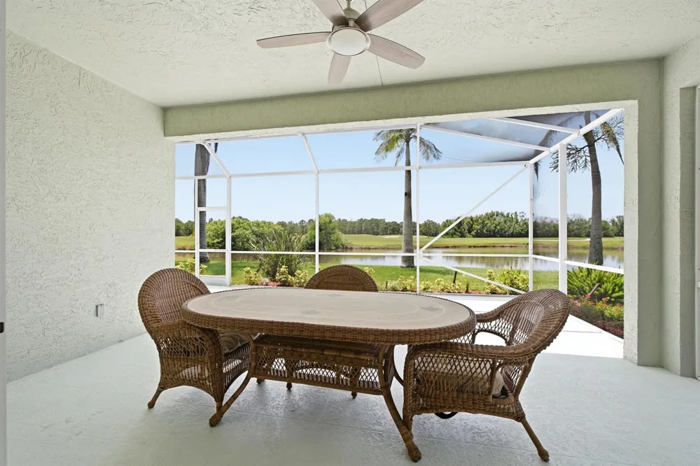 562 NW WAVERLY CIRCLE Port St. Lucie, FL 34983