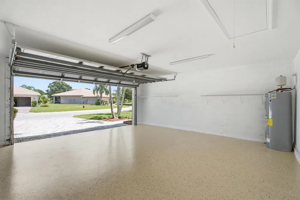 562 NW WAVERLY CIRCLE Port St. Lucie, FL 34983