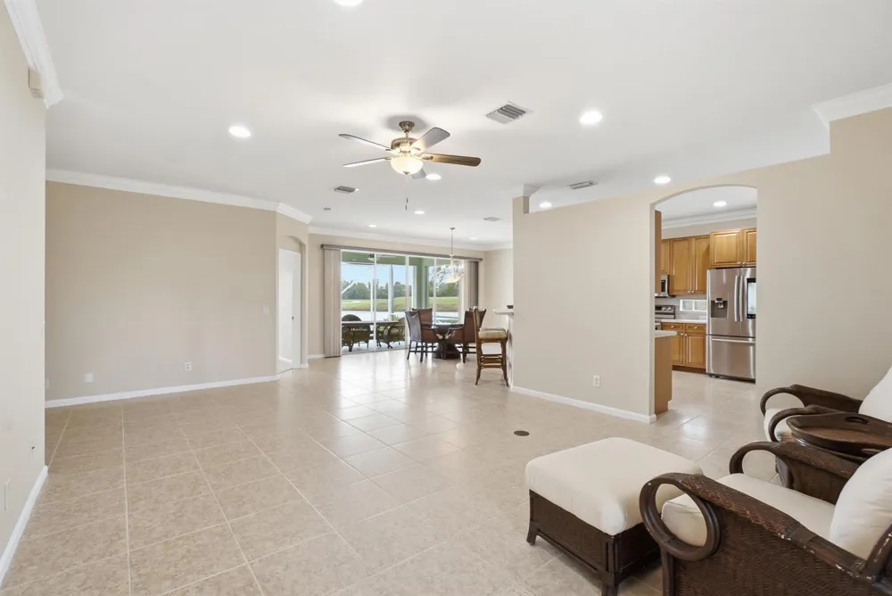 562 NW WAVERLY CIRCLE Port St. Lucie, FL 34983