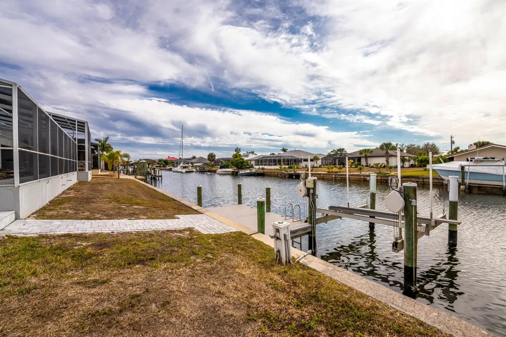 139 Seville Place SW Port Charlotte, FL 33952