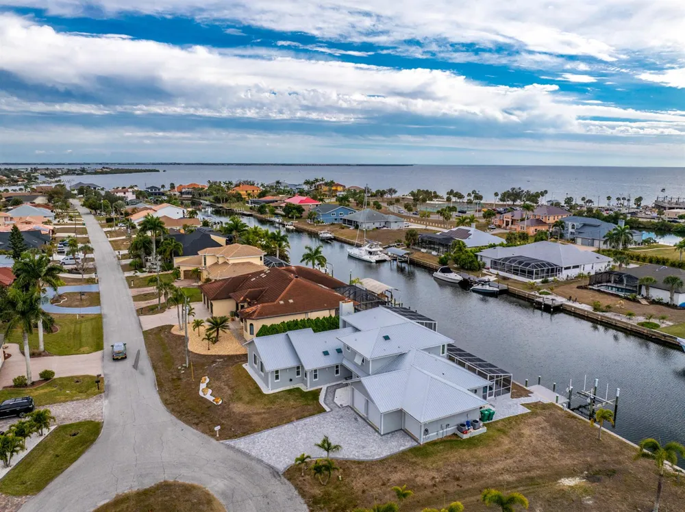 139 Seville Place SW Port Charlotte, FL 33952