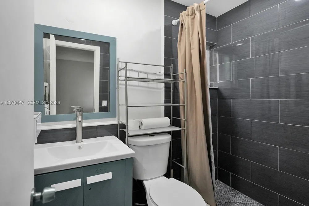 8350 NW 15th Ct Coral Springs, FL 33071