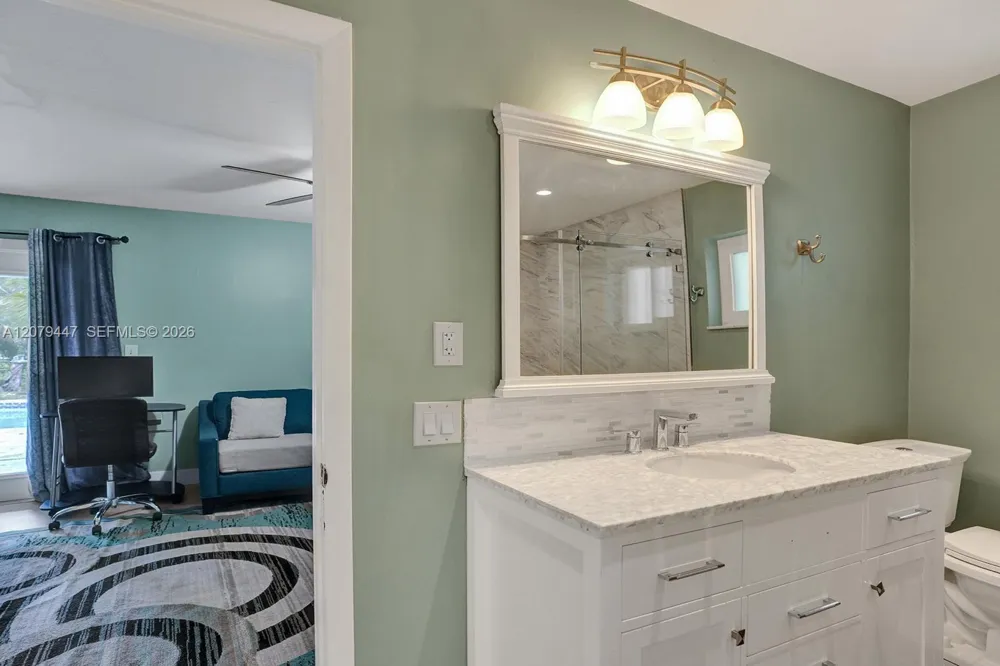 8350 NW 15th Ct Coral Springs, FL 33071