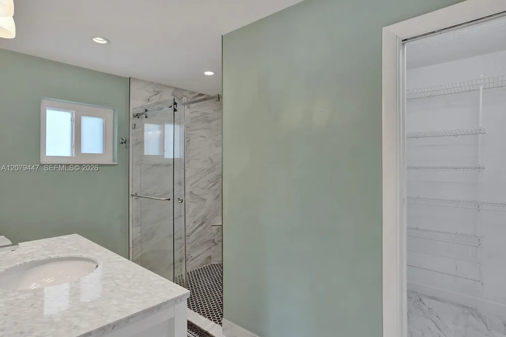 8350 NW 15th Ct Coral Springs, FL 33071