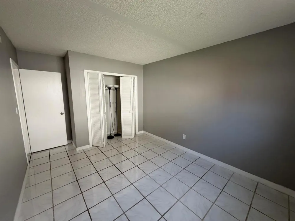 320 SW 1ST STREET #D-2 Pompano Beach, FL 33060