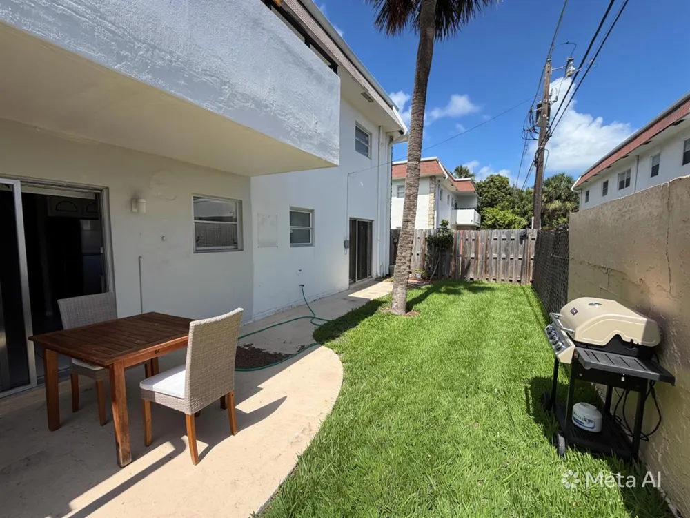 320 SW 1ST STREET #D-2 Pompano Beach, FL 33060