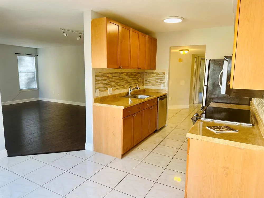 225 S TROPICAL TRAIL #320 Merritt Island, FL 32952