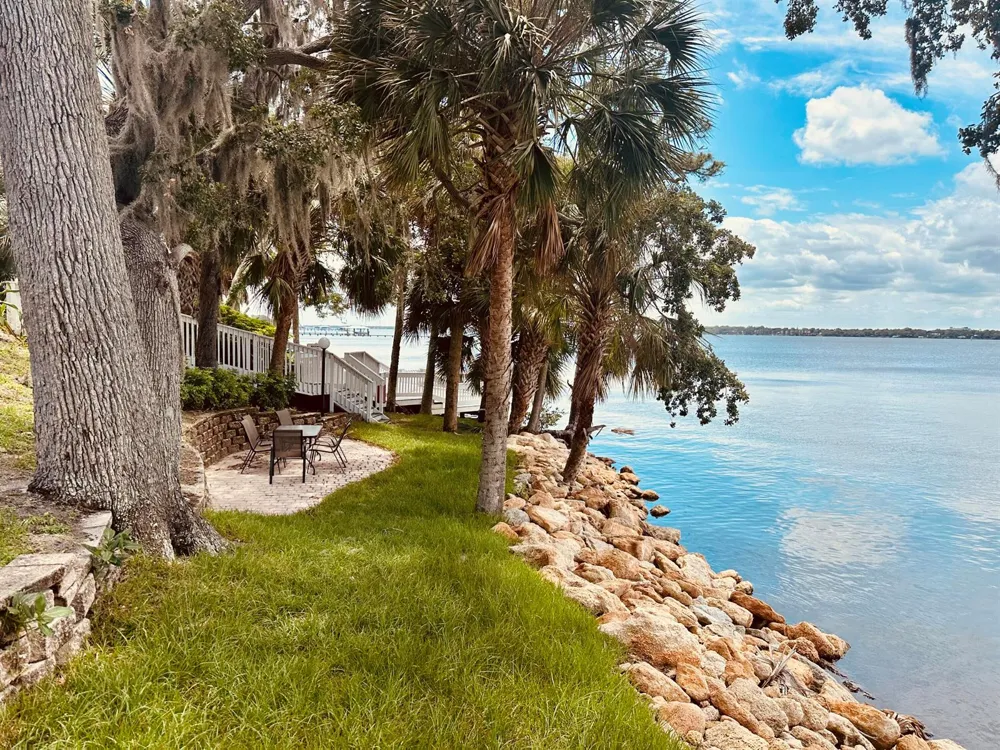 225 S TROPICAL TRAIL #320 Merritt Island, FL 32952