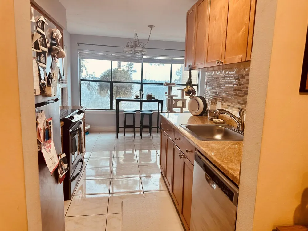 225 S TROPICAL TRAIL #320 Merritt Island, FL 32952
