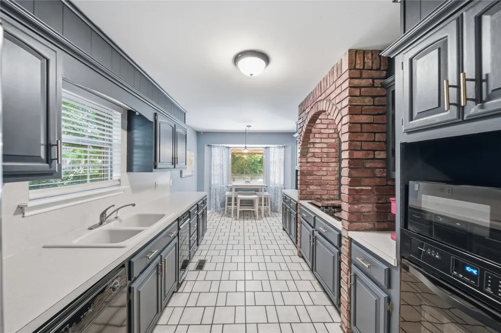 8309 S Pittsburg Avenue Tulsa, OK 74137
