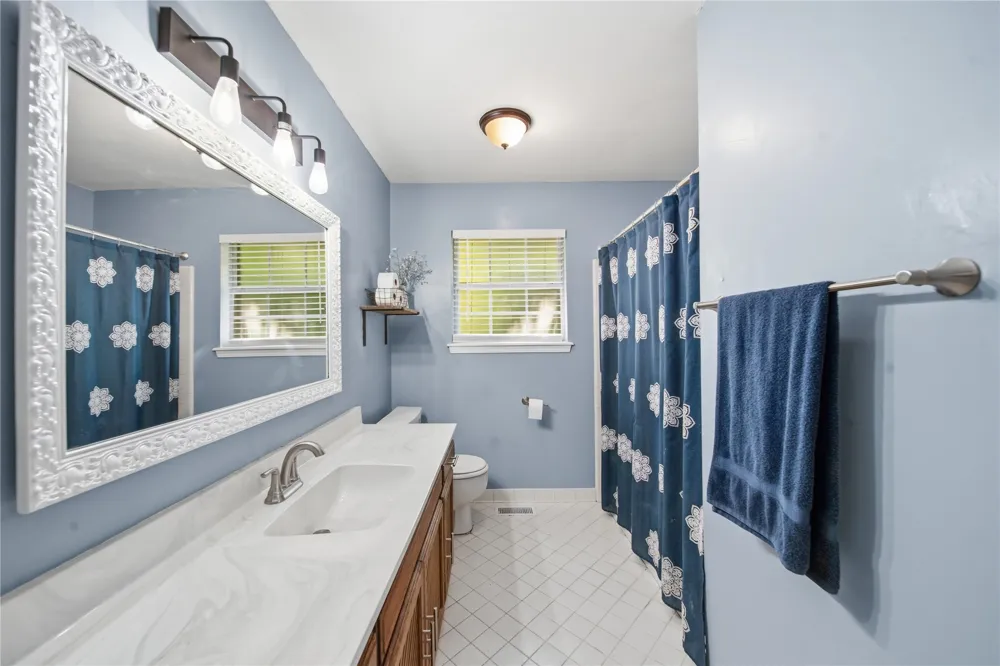 8309 S Pittsburg Avenue Tulsa, OK 74137