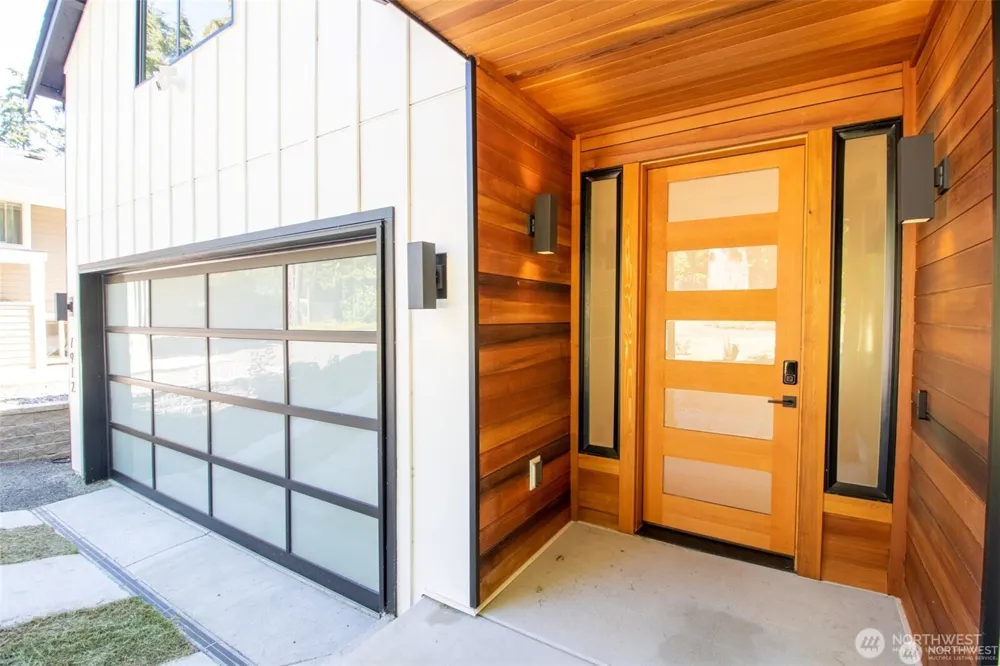 7912 140th Avenue NE Redmond, WA 98052