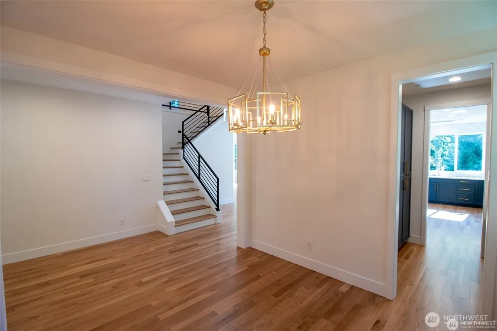 7912 140th Avenue NE Redmond, WA 98052