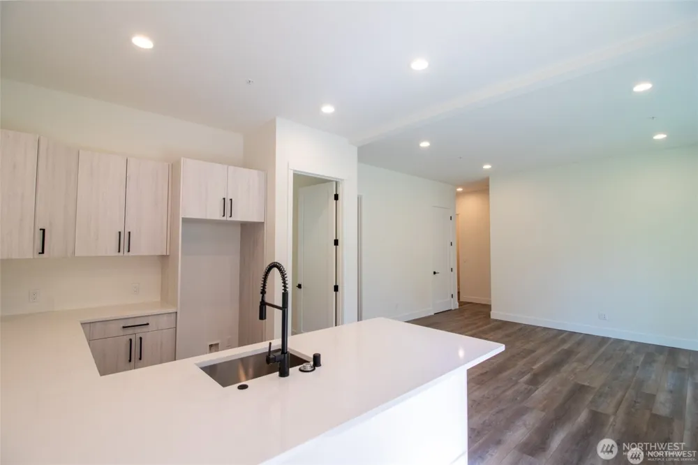 7912 140th Avenue NE Redmond, WA 98052