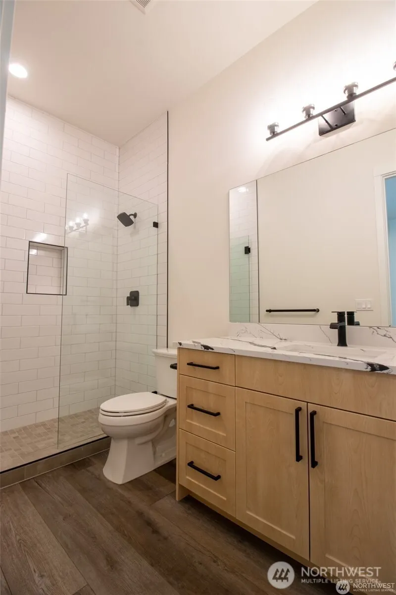 7912 140th Avenue NE Redmond, WA 98052