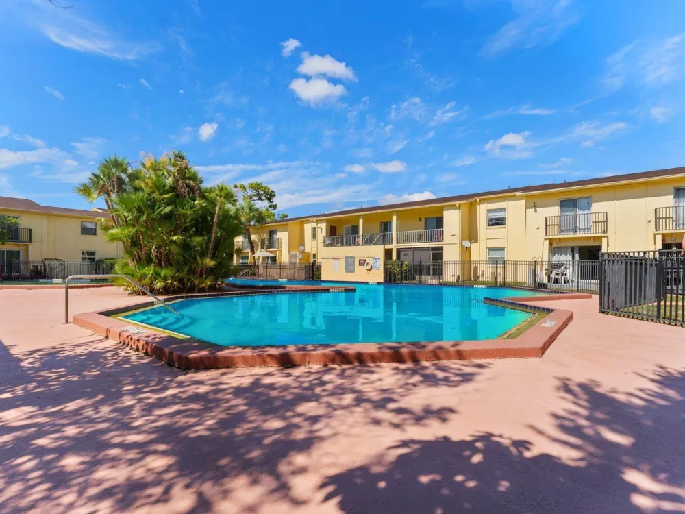 7535 ABONADO ROAD #B Tampa, FL 33615