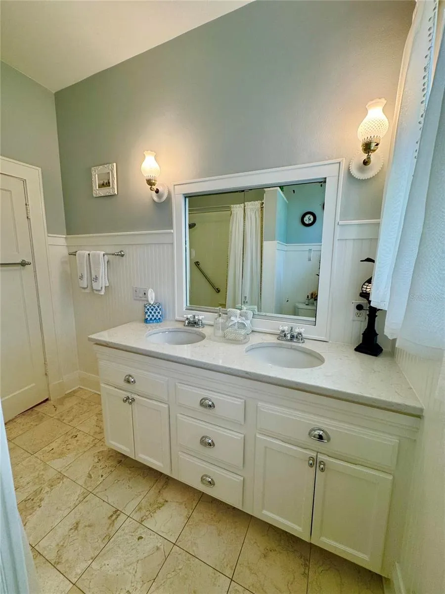 803 COLLEGE AVENUE Lakeland, FL 33801