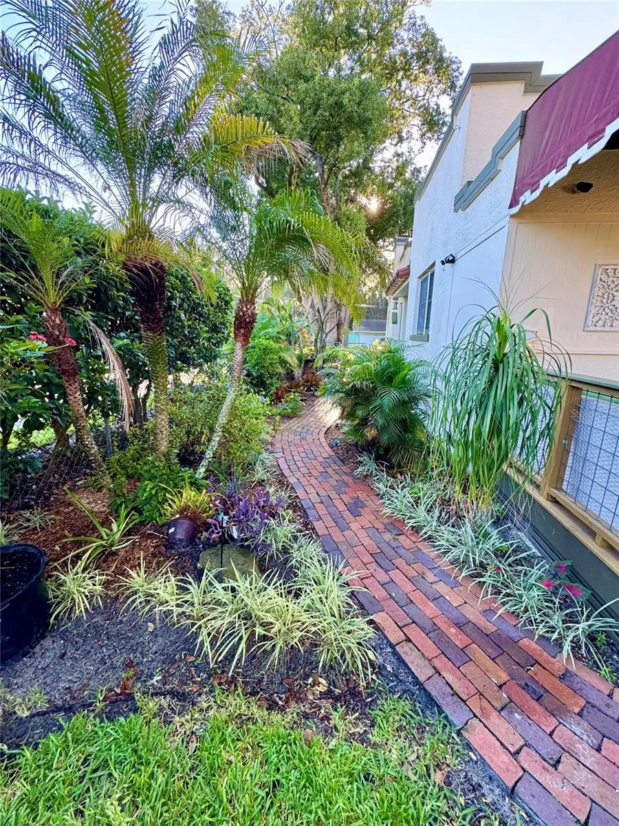 803 COLLEGE AVENUE Lakeland, FL 33801