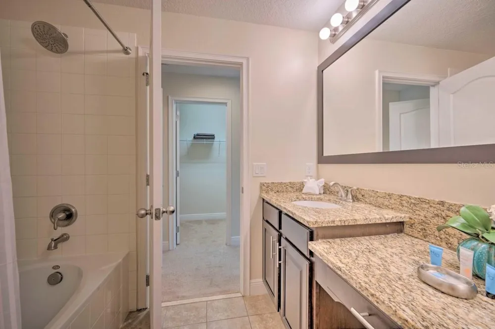 8151 ROSEVILLE BOULEVARD Davenport, FL 33896