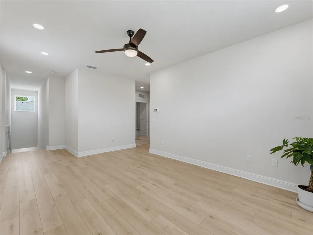 2525 MARIO WAY Clearwater, FL 33761