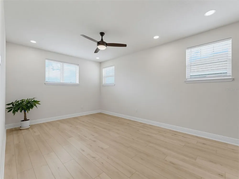 2525 MARIO WAY Clearwater, FL 33761