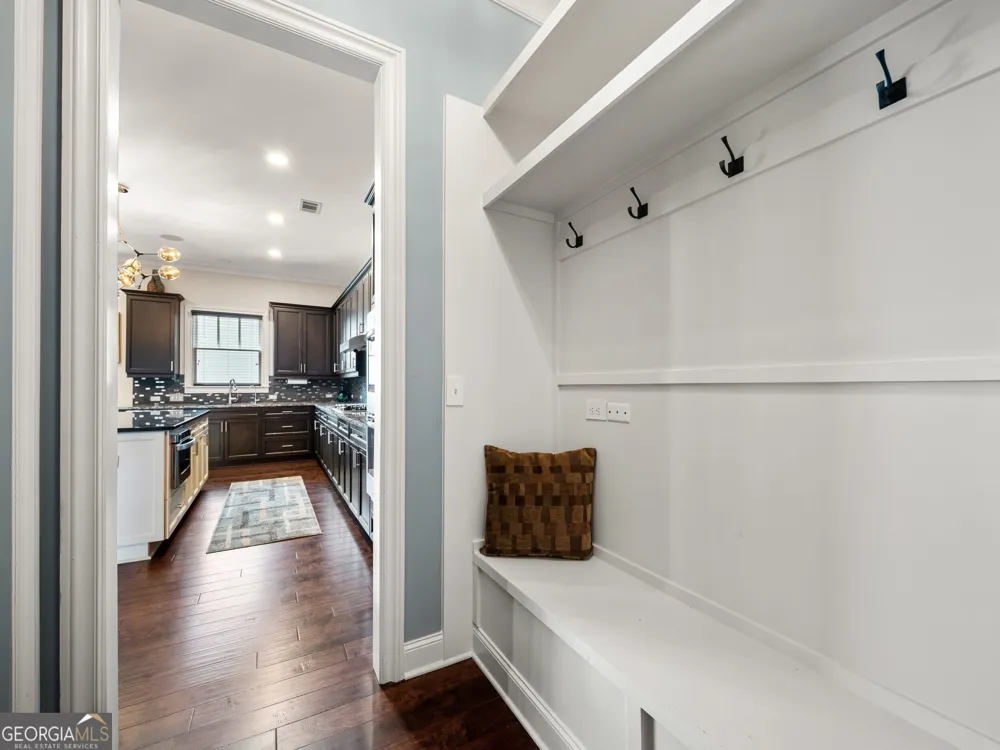 6385 Bellmoore Park LN Johns Creek, GA 30097