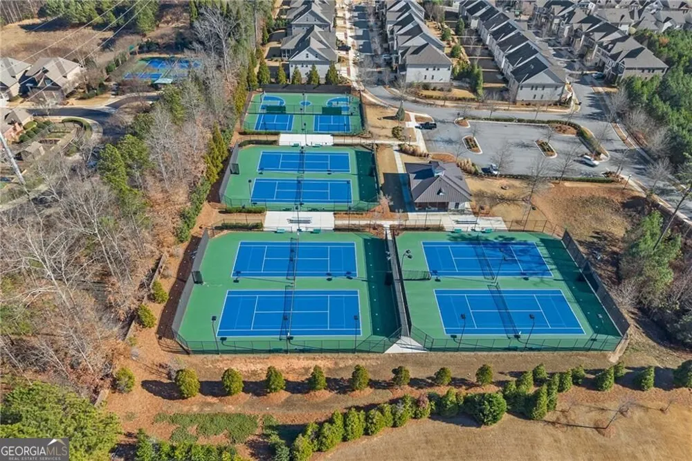 6385 Bellmoore Park LN Johns Creek, GA 30097