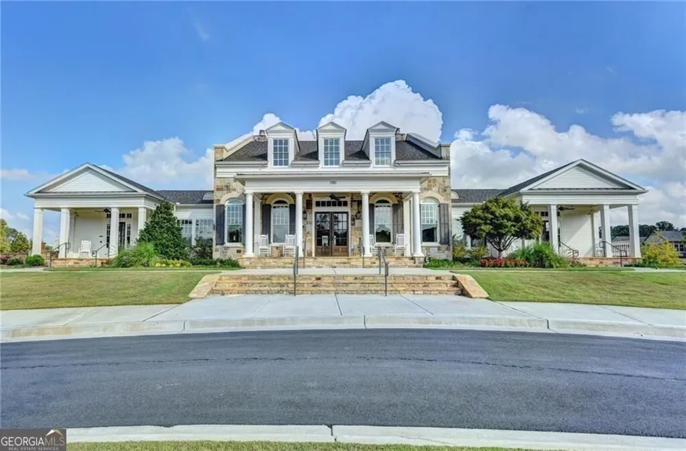 6385 Bellmoore Park LN Johns Creek, GA 30097