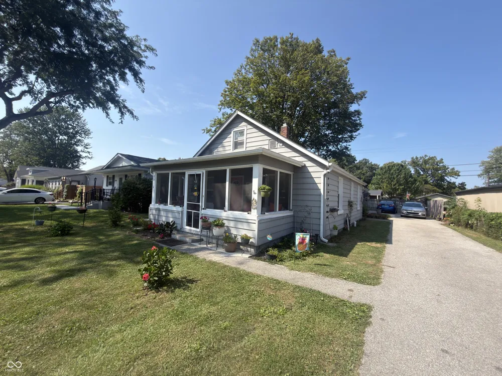 8912 Robey Drive Indianapolis, IN 46234